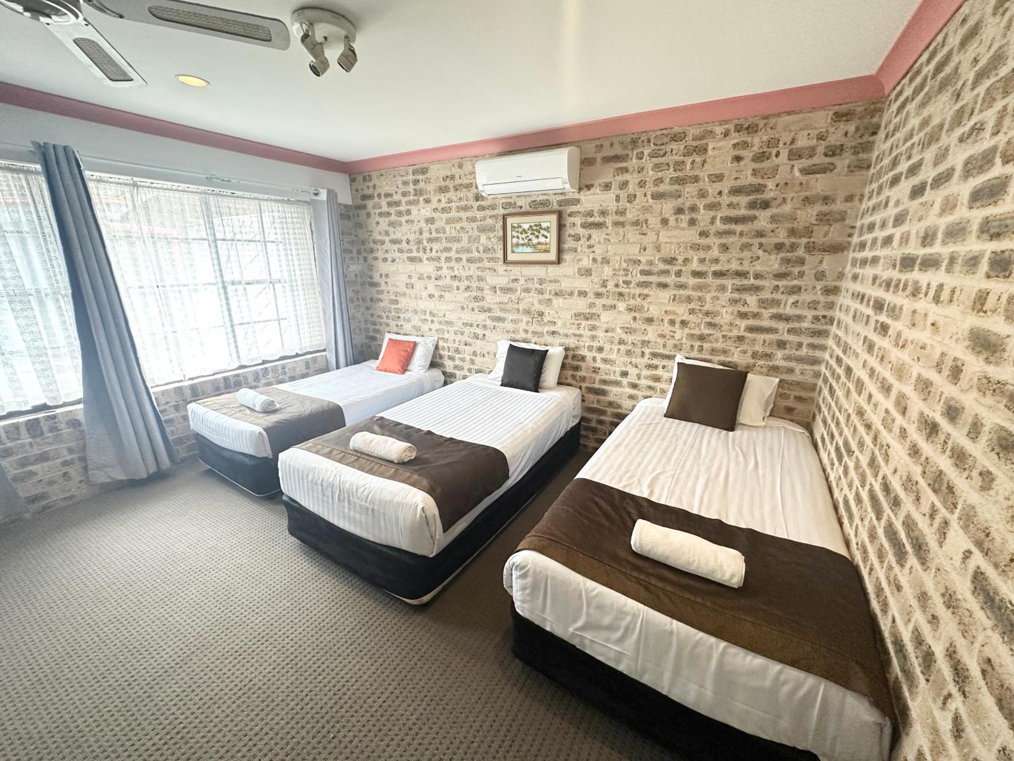 Sir Francis Drake Motel Heatherbrae Buitenkant foto